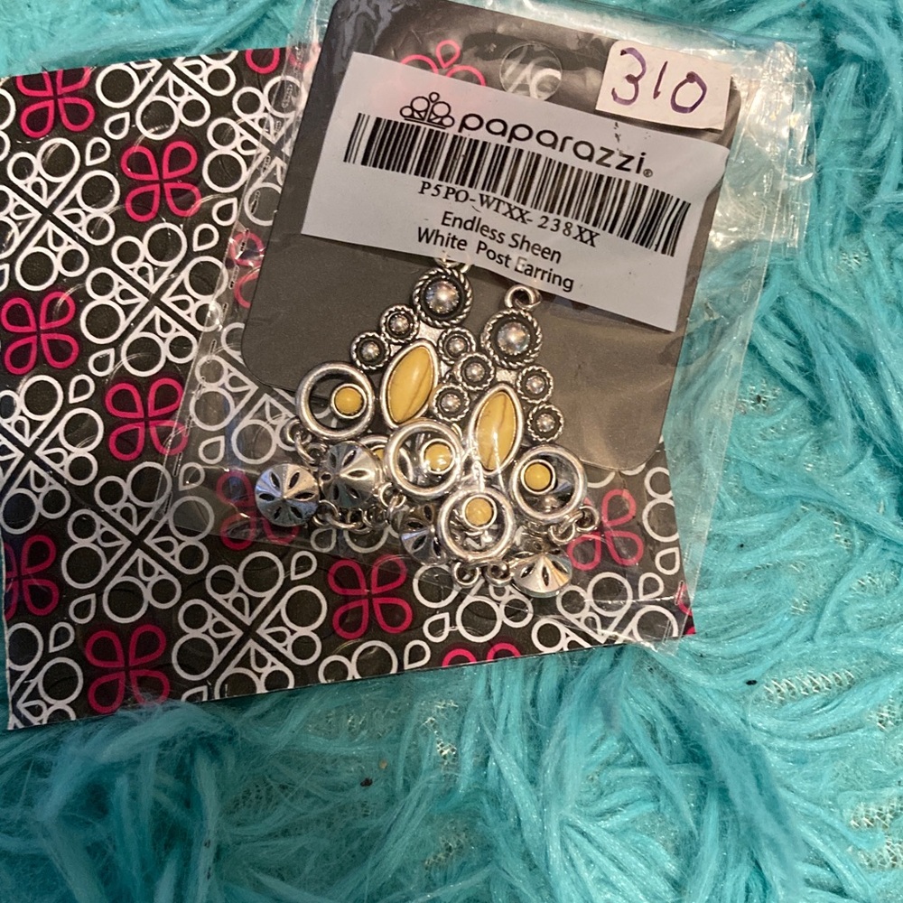 Paparazzi Yellow and Silver Earrings